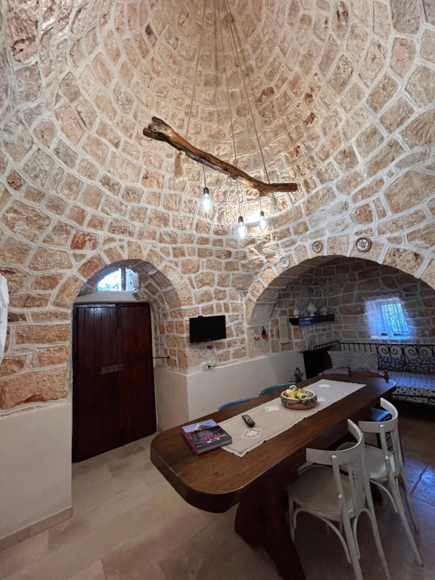 Вилла Trullo Elisabetta Челье-Мессапика Экстерьер фото